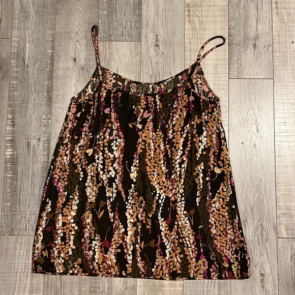 CAbi Trellis Down To Earth Mosaic Print Tank Top - Picture 9 of 10